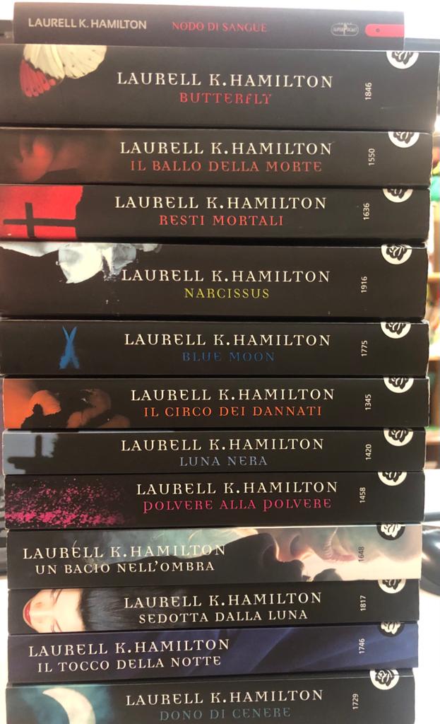 laurell k. hamilton 13 volumi hamilton laurell 